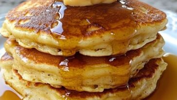 Fluffy Pancakes with Maple Butter