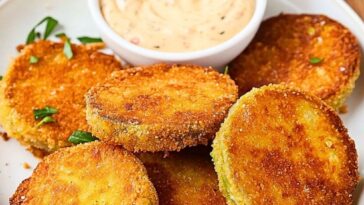 Fried Green Tomatoes with Remoulade